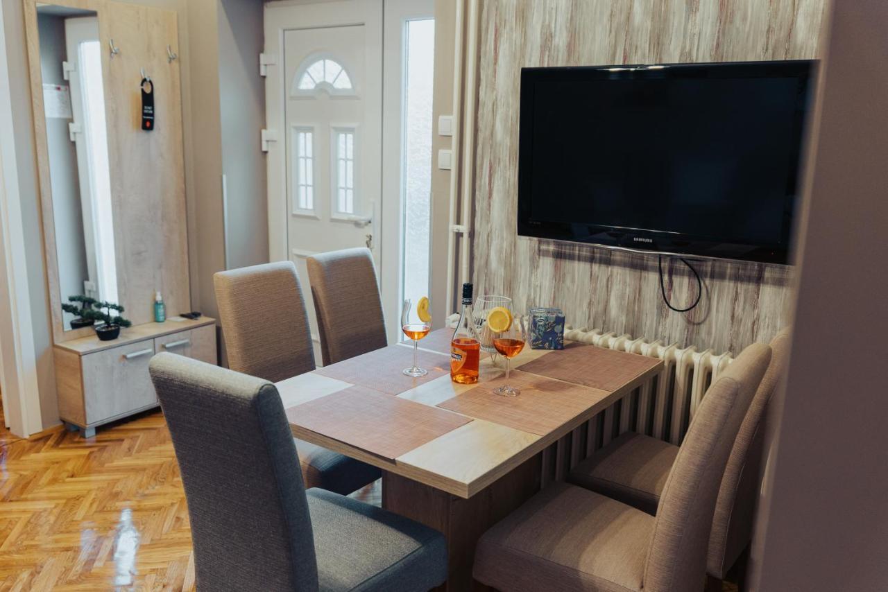 Dumalux Velvet Apartment ซูโบติกา ภายนอก รูปภาพ