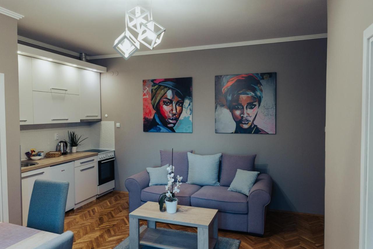 Dumalux Velvet Apartment ซูโบติกา ภายนอก รูปภาพ