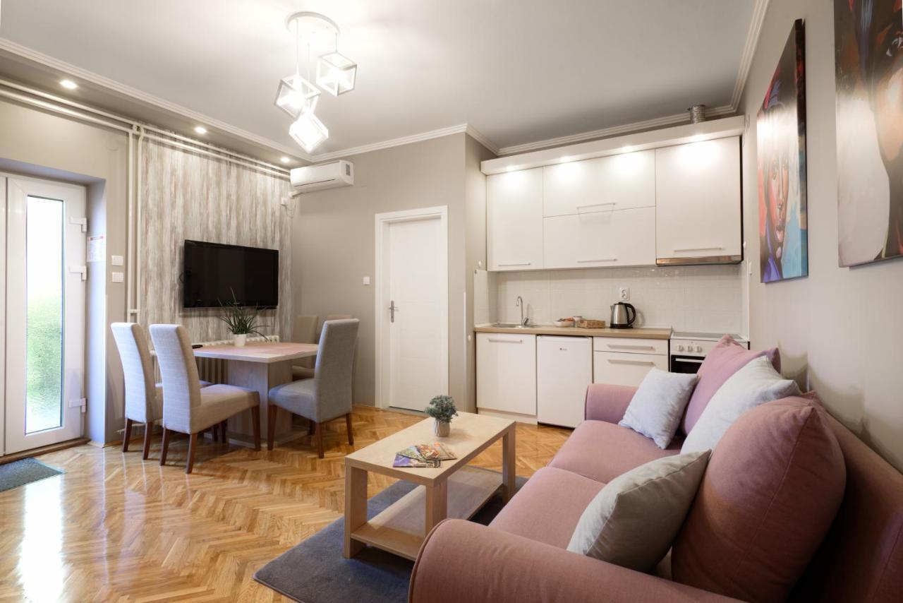 Dumalux Velvet Apartment ซูโบติกา ภายนอก รูปภาพ